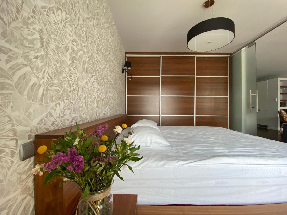 Aravel Suites Wroclaw Exterior photo
